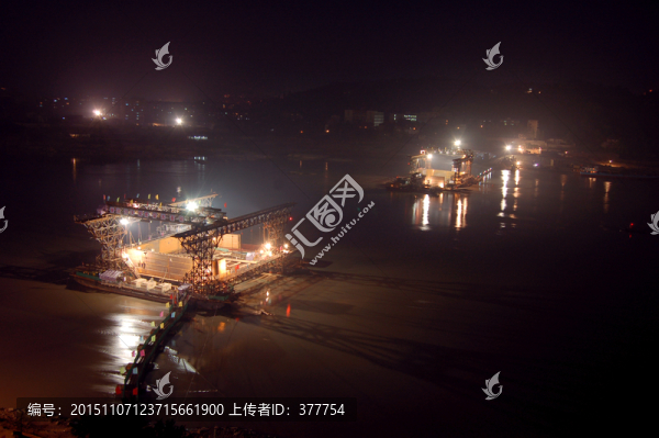 橋梁建設(shè)工地夜景