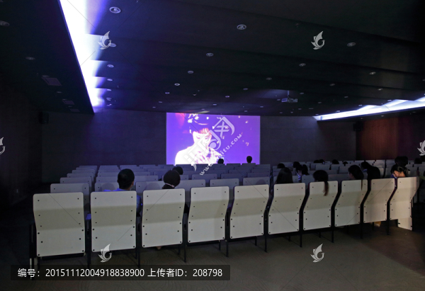 電影院看電影