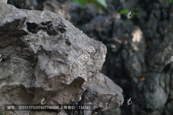 巖石峭壁