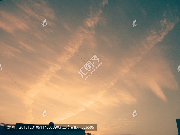 飛矢般的云朵,黃昏天空景觀
