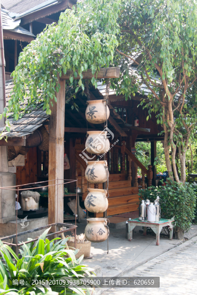 民族風(fēng)格飾物