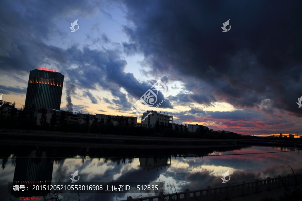 晚霞