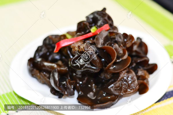 辣根木耳