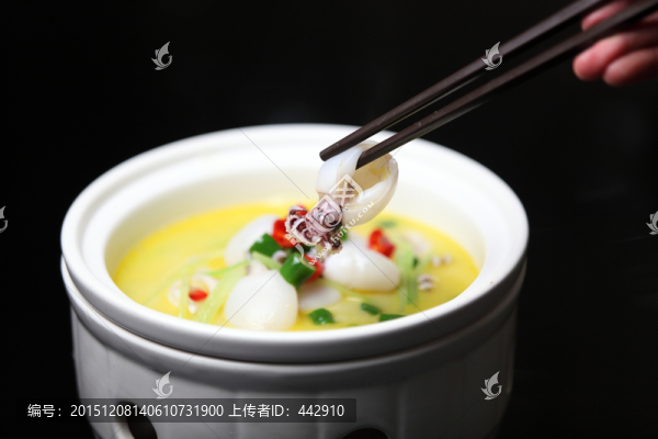 蘿卜絲煮墨魚仔