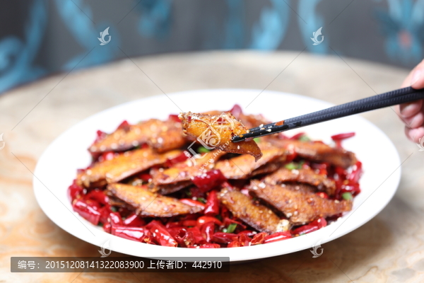 香辣扒皮魚(yú)