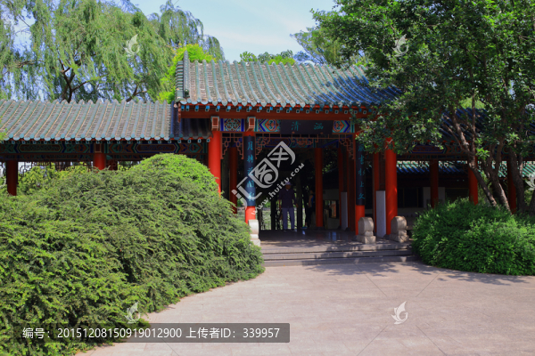 濟(jì)南大明湖公園