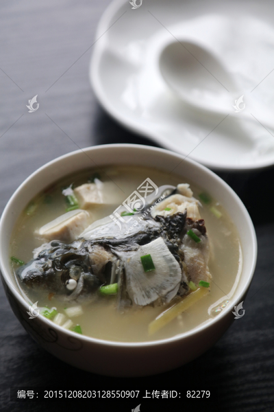 豆腐魚頭湯
