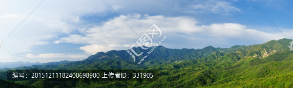 高山天空白云