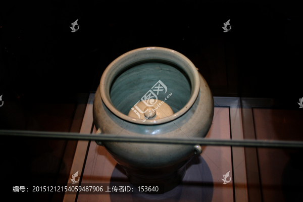 瓷器