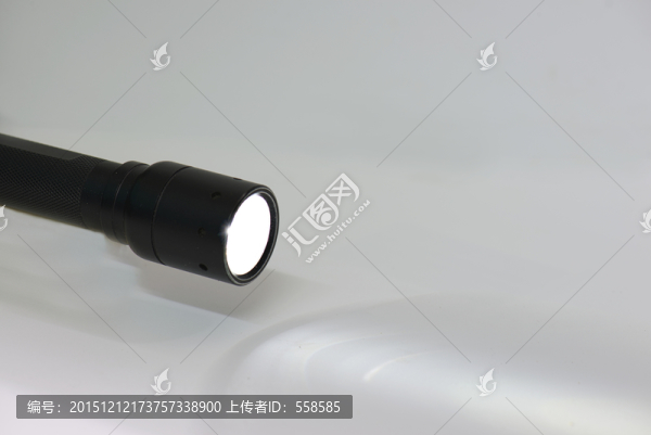 發(fā)光的手電筒