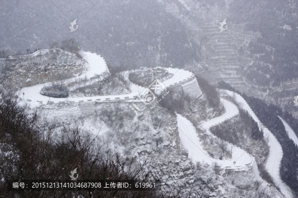 仰天山九龍盤雪景