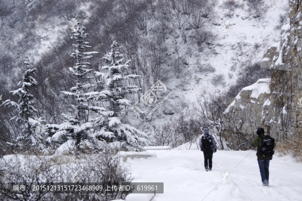 仰天山九龍盤雪景
