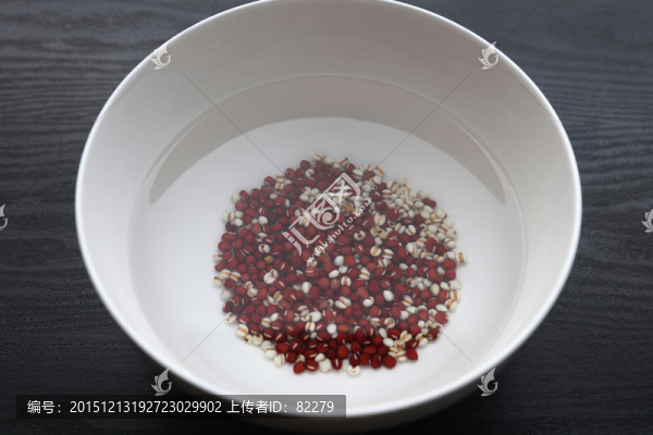 泡紅豆薏米