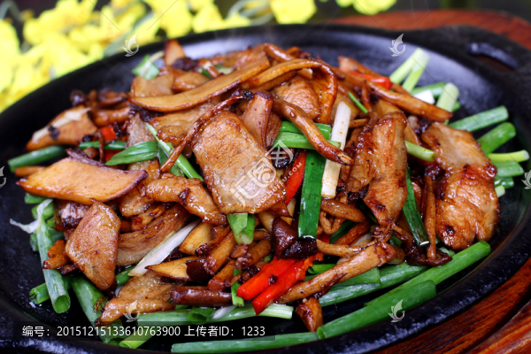 鐵板XO醬什菇爆豬頸肉