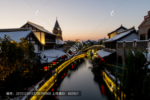 河道兩岸