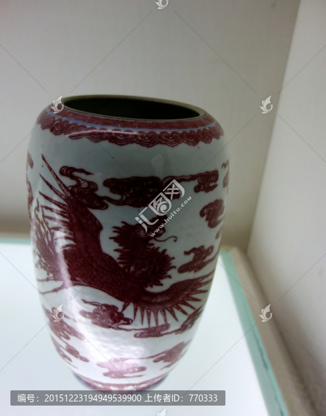 釉里紅鳳紋瓶,青花瓷