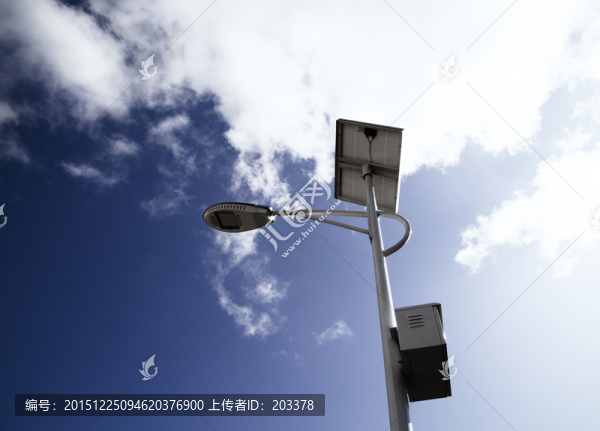 太陽能發(fā)電路燈