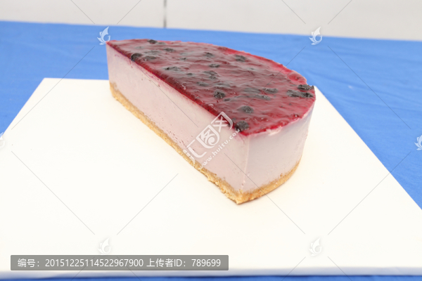 藍(lán)莓乳酪,切