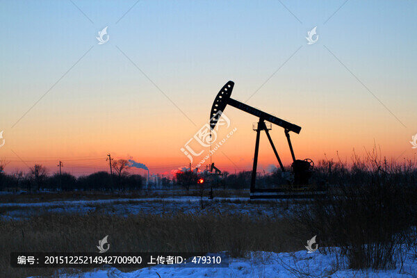 油田,磕頭機,冬天