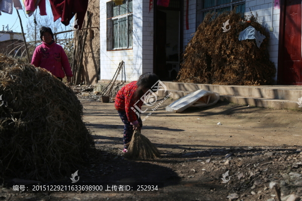 農(nóng)家小女孩
