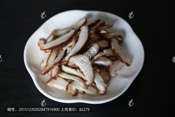 新鮮香菇切片