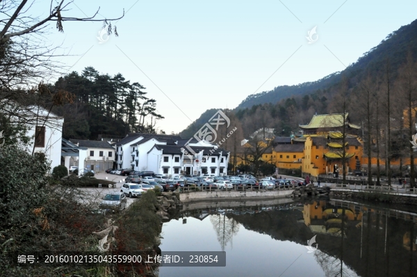 九華山風(fēng)光,九華街街景