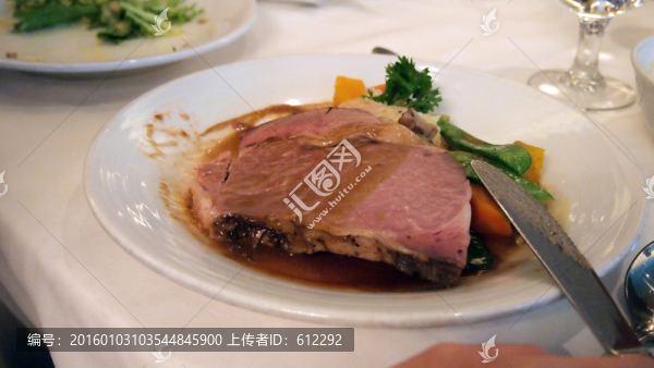烤牛排