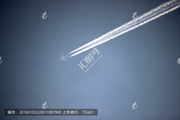 轟炸機(jī)拉煙