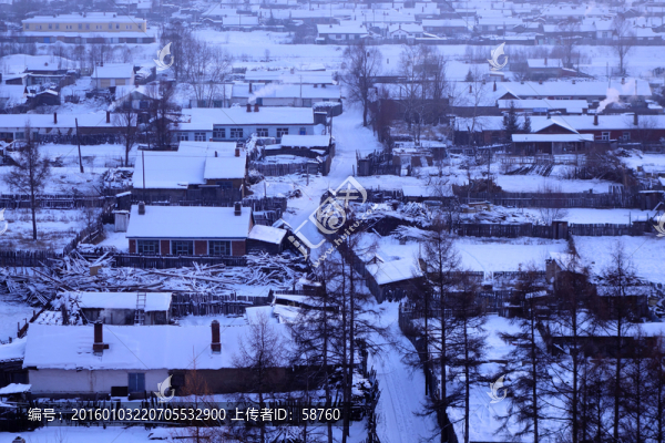 雪色山村