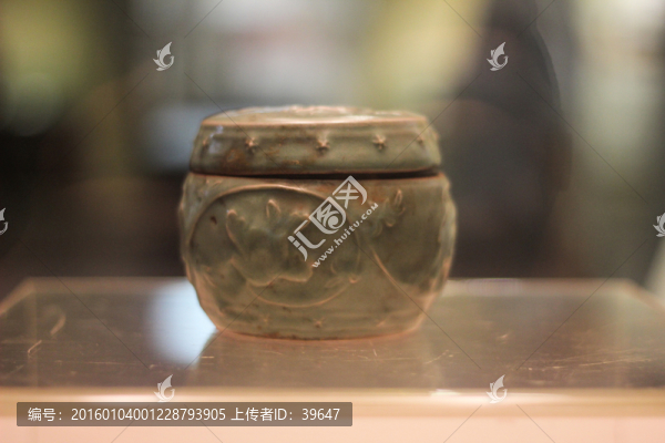 龍泉窯豆青釉棋子罐