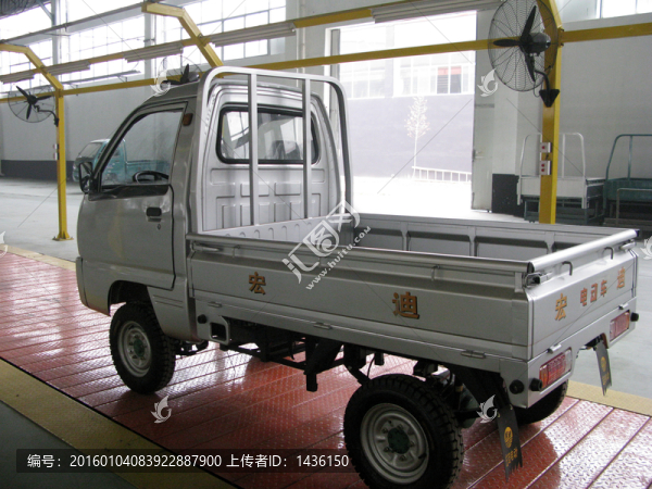 電動(dòng)四輪車