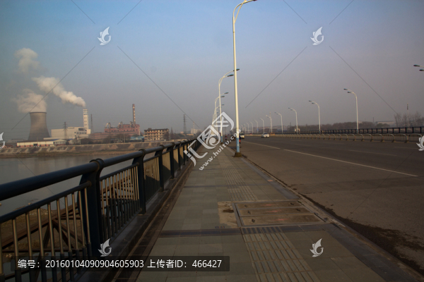 公路,早晨