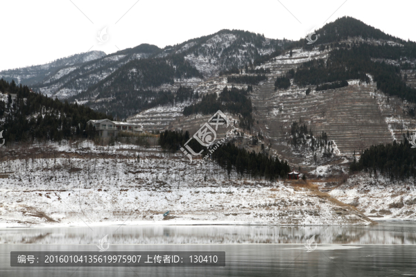 大山雪景