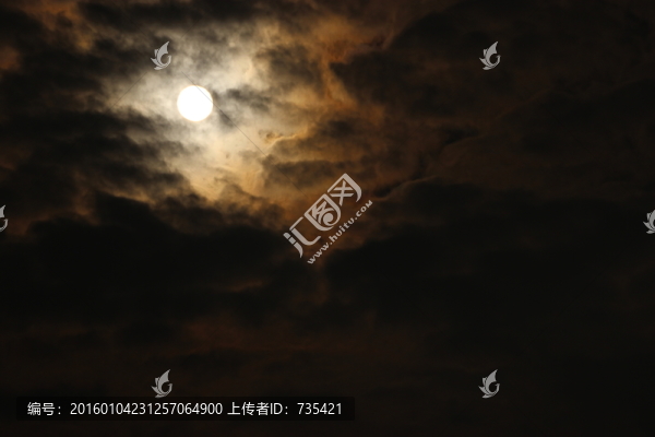 月亮