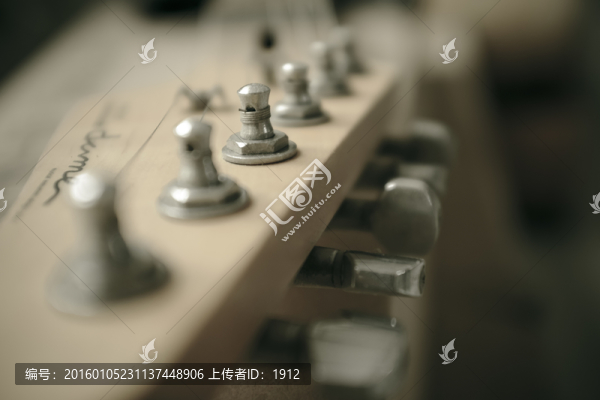 電吉它