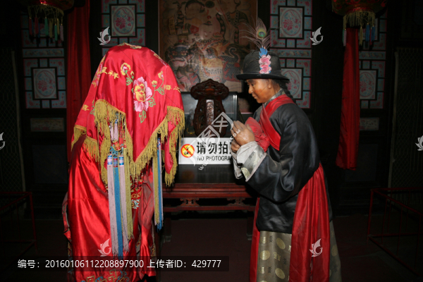 結(jié)婚,,拜堂