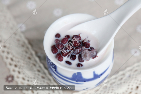 紅豆牛奶
