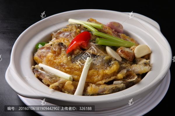 砂鍋焗魚頭1