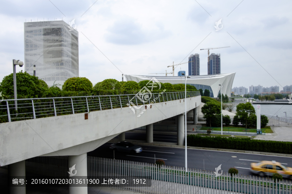 東方體育中心