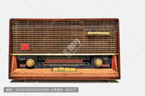 老式收音機(jī)