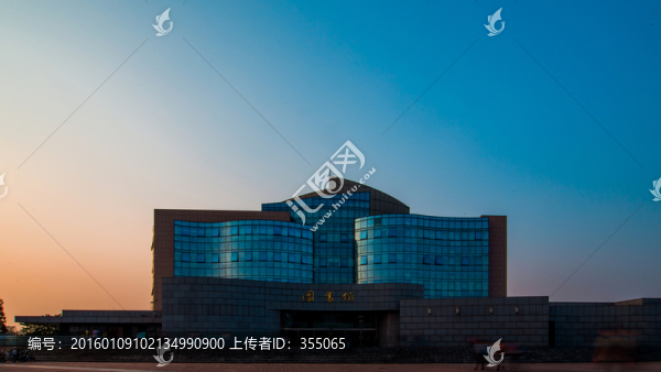 四川大學(xué)
