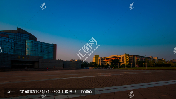 四川大學(xué)