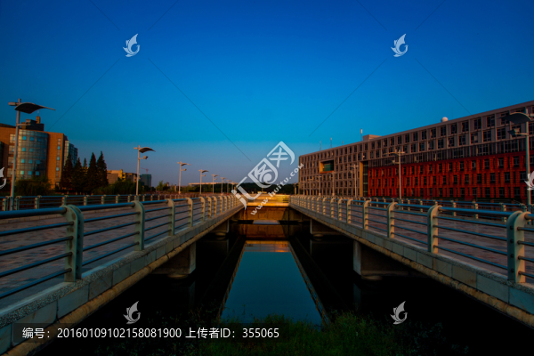 四川大學