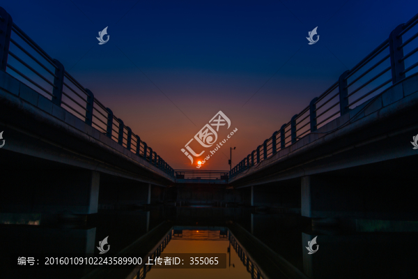 四川大學