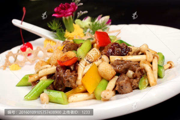 金蒜雪花牛肉粒