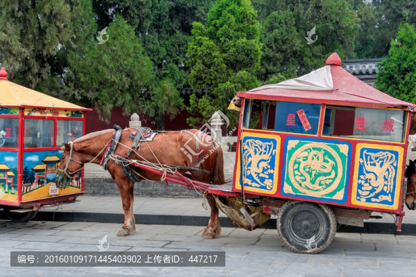 仿古馬車
