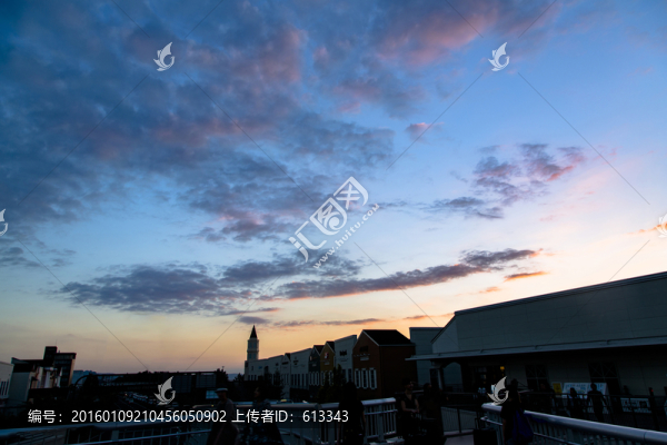 小鎮(zhèn)清晨風(fēng)光