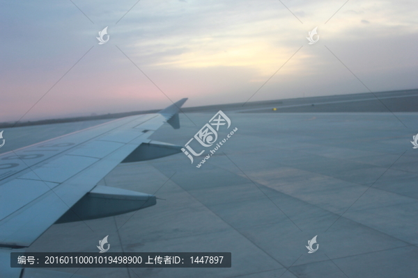 飛機(jī)