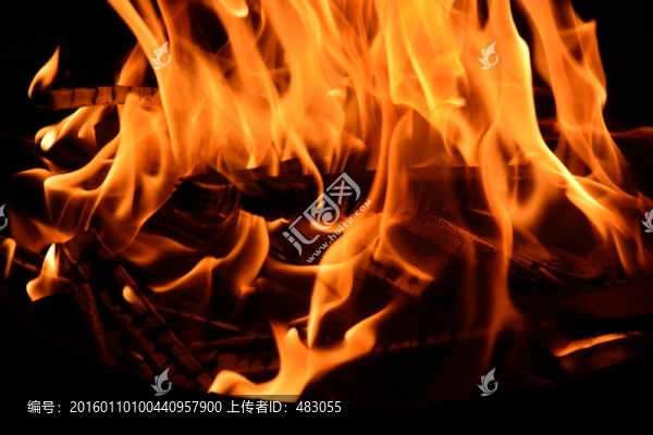 火