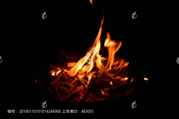 火